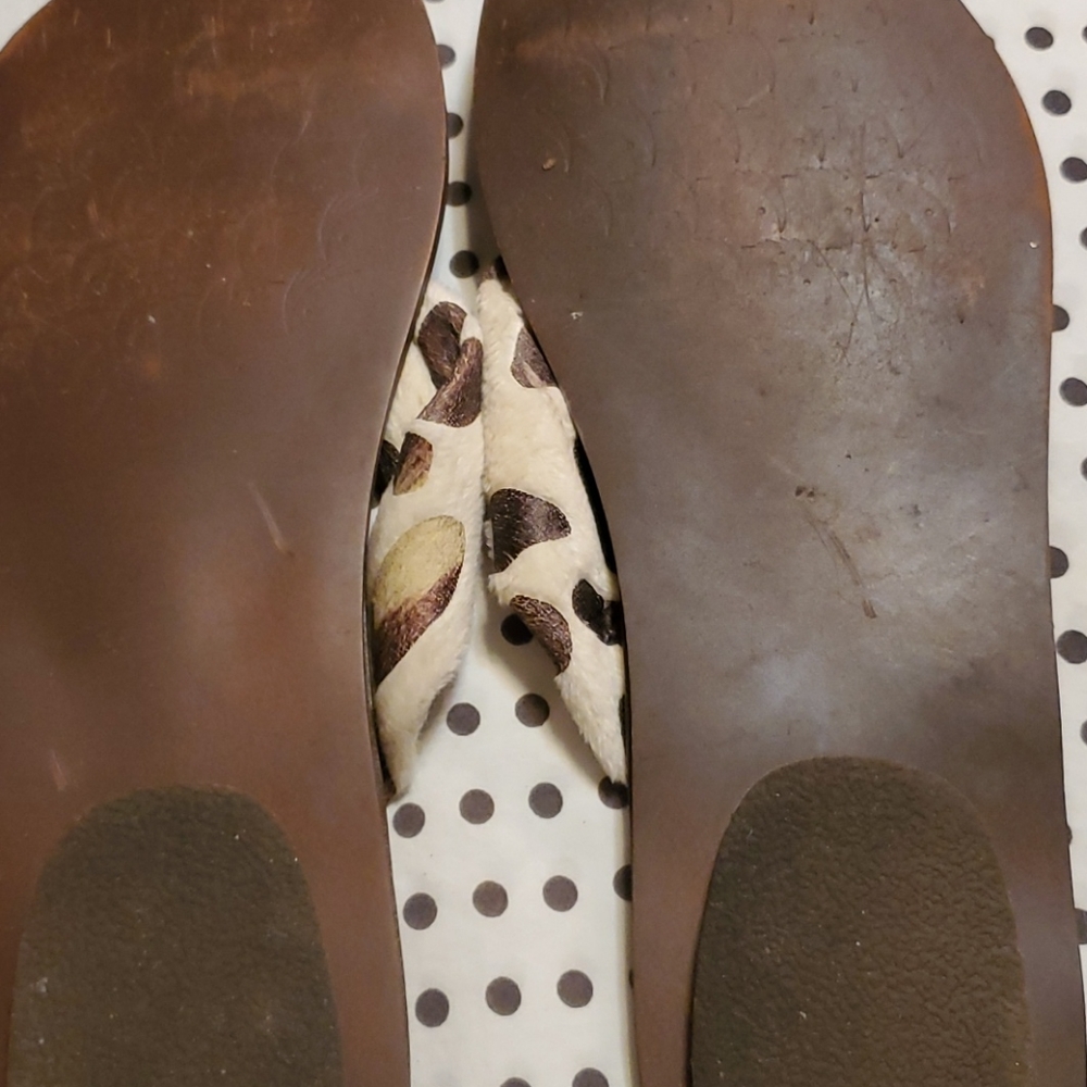 Frisky Sandals - Picture 4 of 5